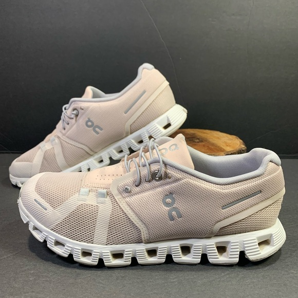 On Cloud 5 Women’s Running Walking Sneakers Pink & Grey Shoe Size- 9 - Picture 2 of 11
